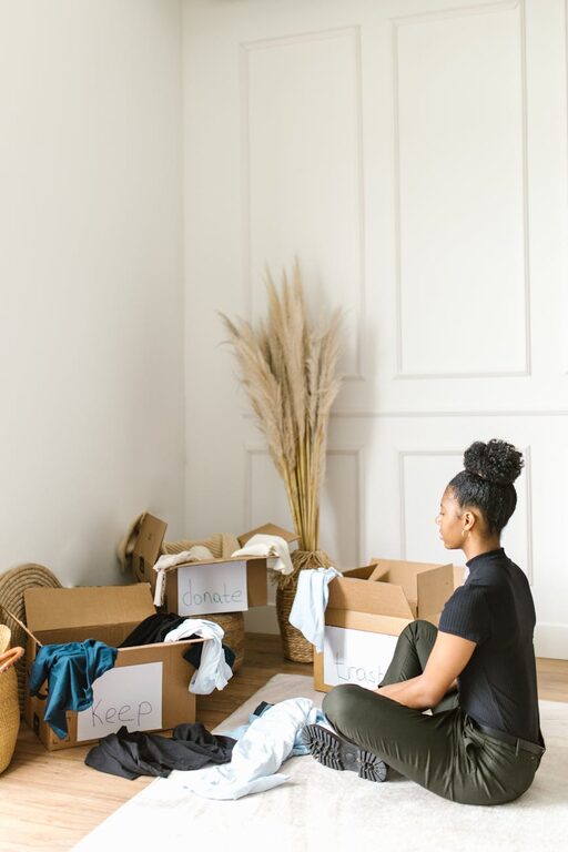How to Store Seasonal Clothes Efficiently for Easy Access